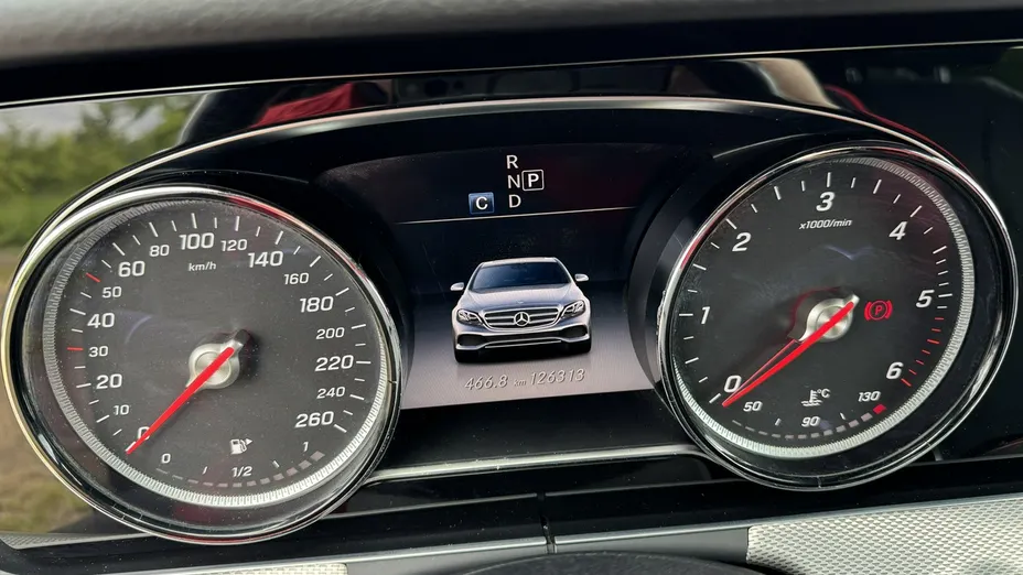 MERCEDES-BENZ E Klasa -
