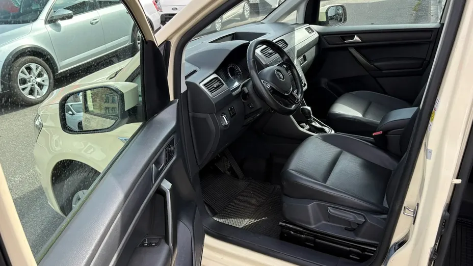 VOLKSWAGEN Caddy -