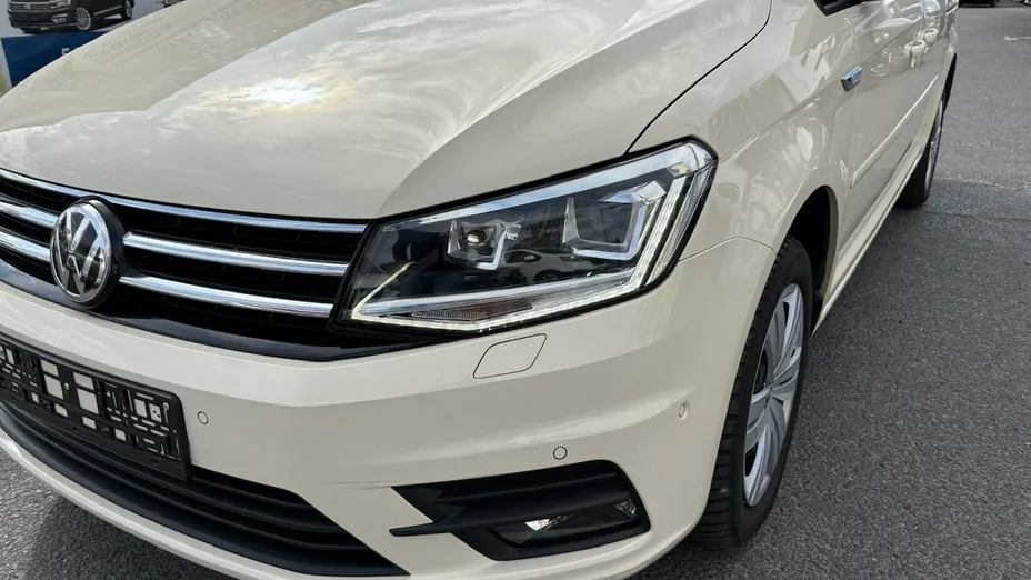 VOLKSWAGEN Caddy -