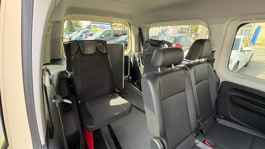 VOLKSWAGEN Caddy -