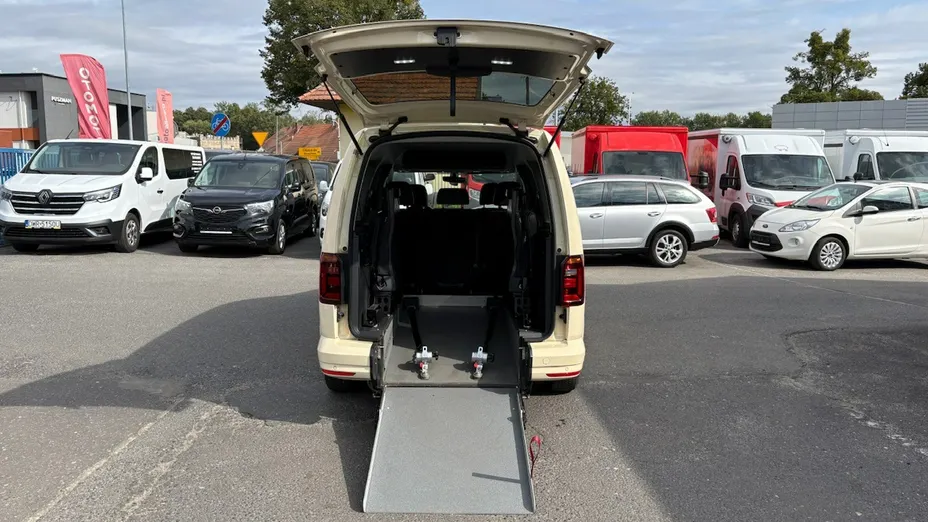 VOLKSWAGEN Caddy -