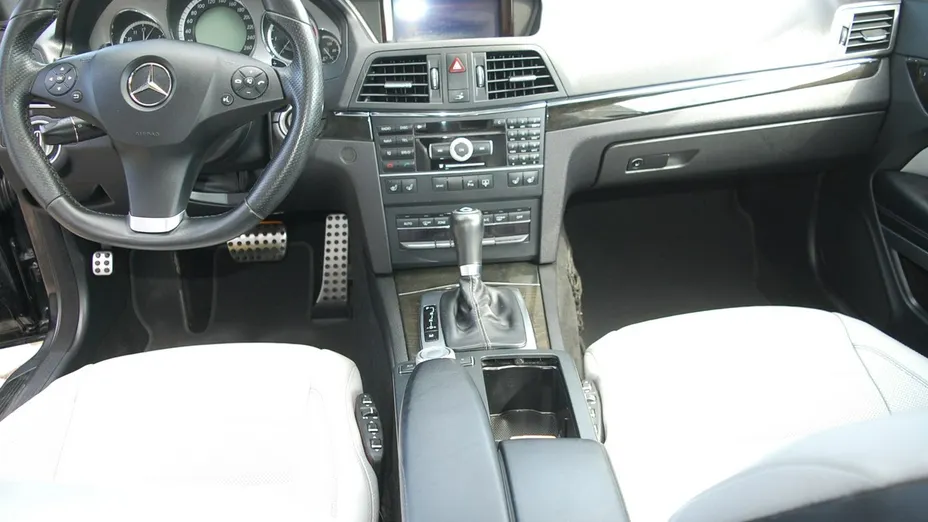 MERCEDES-BENZ E Klasa -