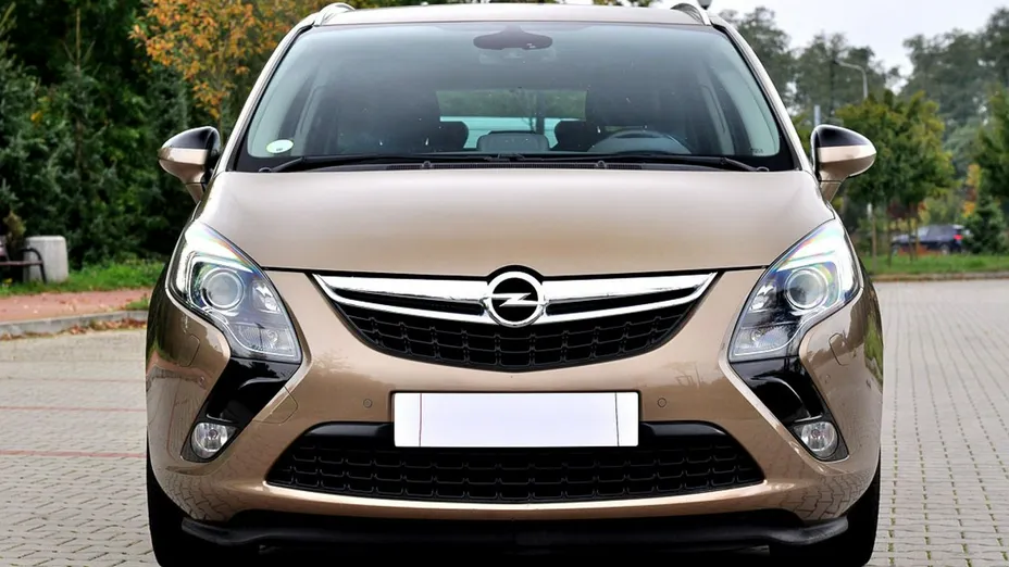OPEL Zafira -