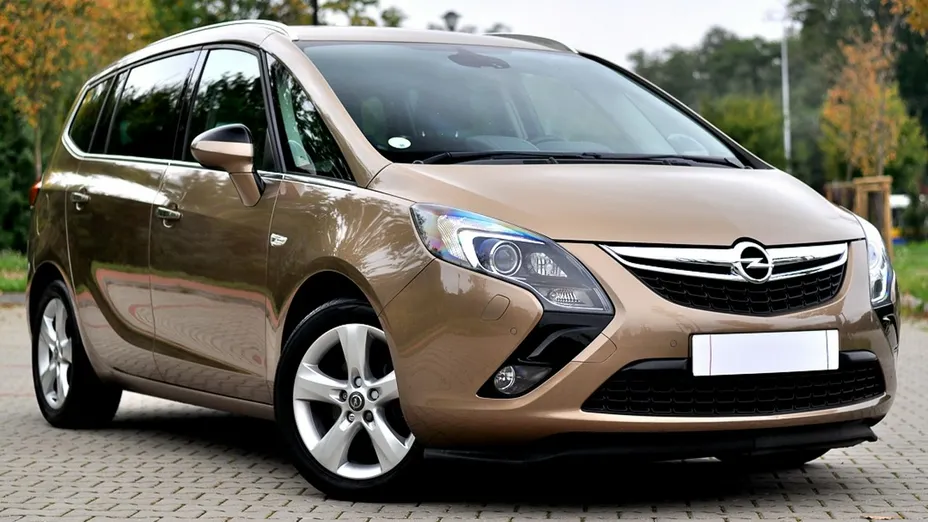 OPEL Zafira -