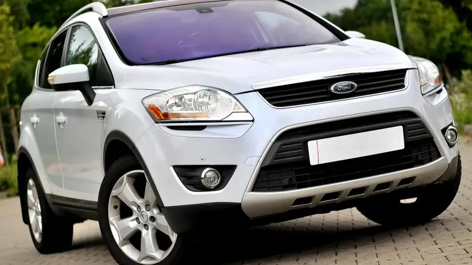 FORD Kuga -