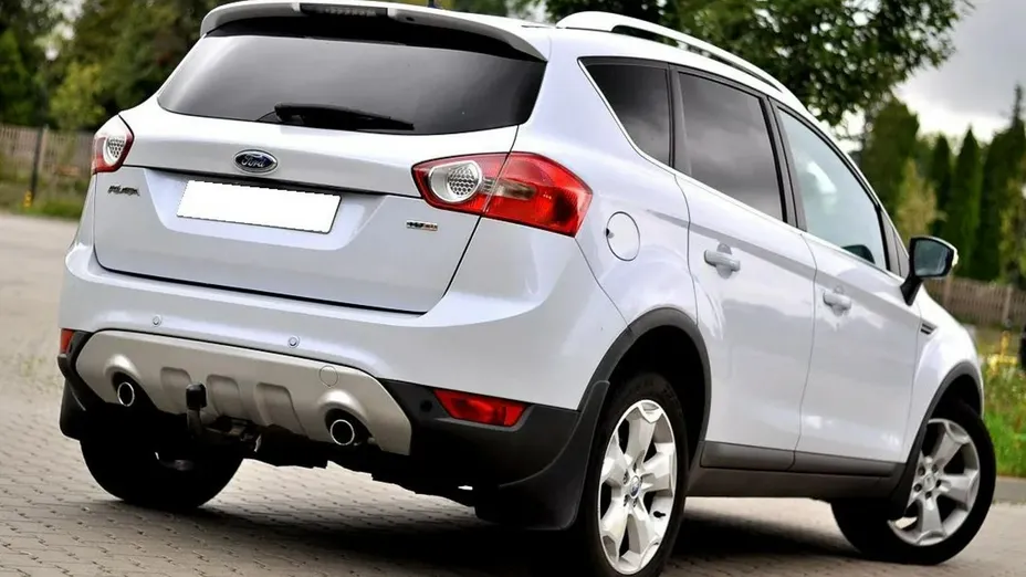 FORD Kuga -