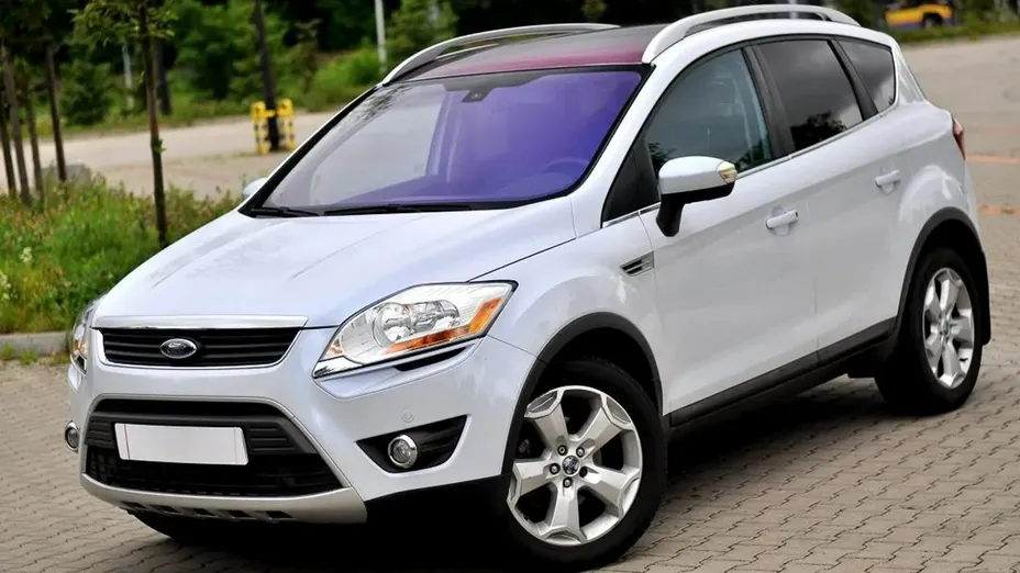 FORD Kuga -