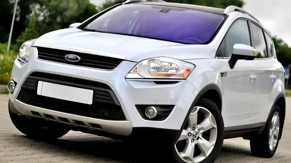 FORD Kuga -