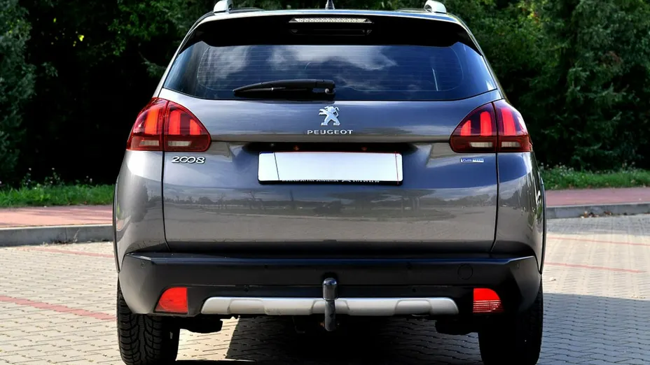 PEUGEOT 2008 -