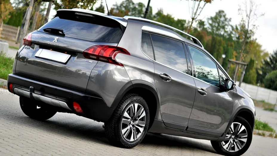 PEUGEOT 2008 -