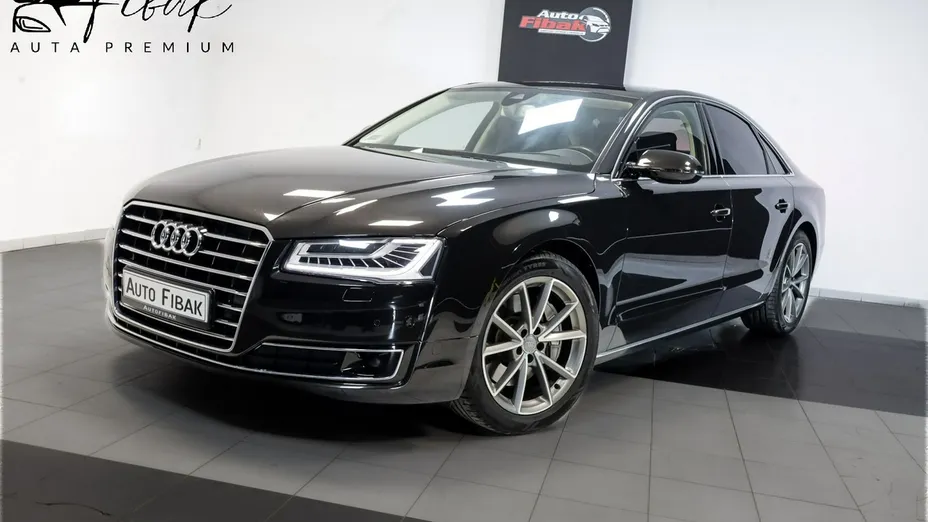 AUDI A8 -