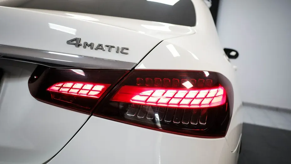 MERCEDES-BENZ E Klasa -