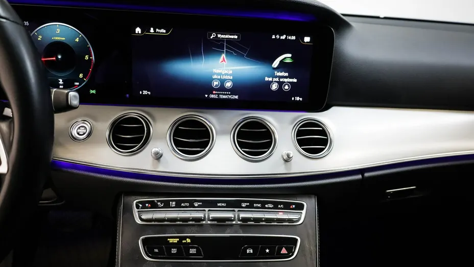 MERCEDES-BENZ E Klasa -