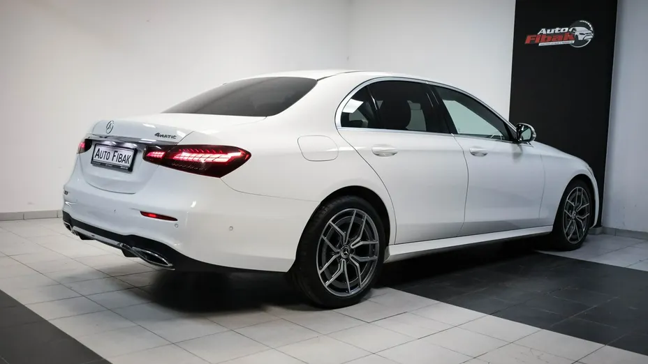 MERCEDES-BENZ E Klasa -