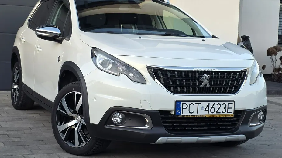 PEUGEOT 2008 -