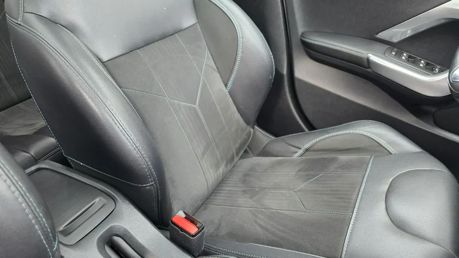PEUGEOT 2008 -