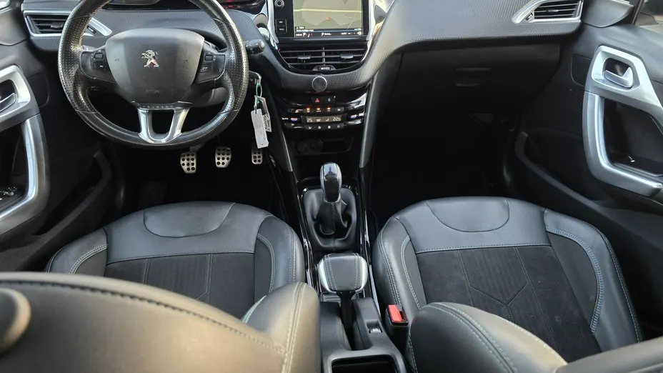PEUGEOT 2008 -