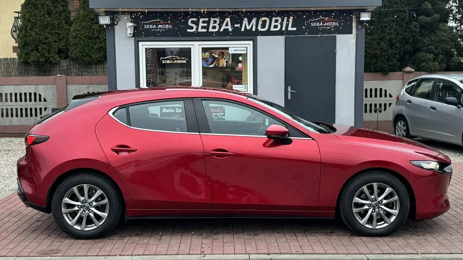 MAZDA 3 -