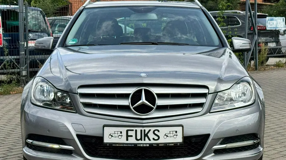 MERCEDES-BENZ C Klasa -