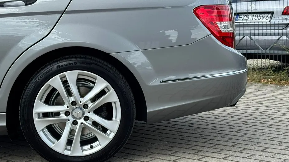 MERCEDES-BENZ C Klasa -