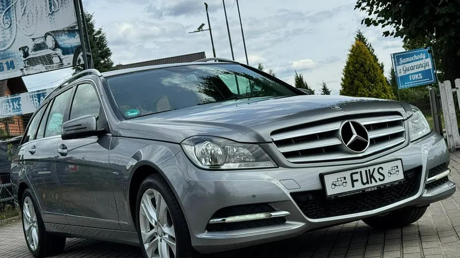 MERCEDES-BENZ C Klasa -