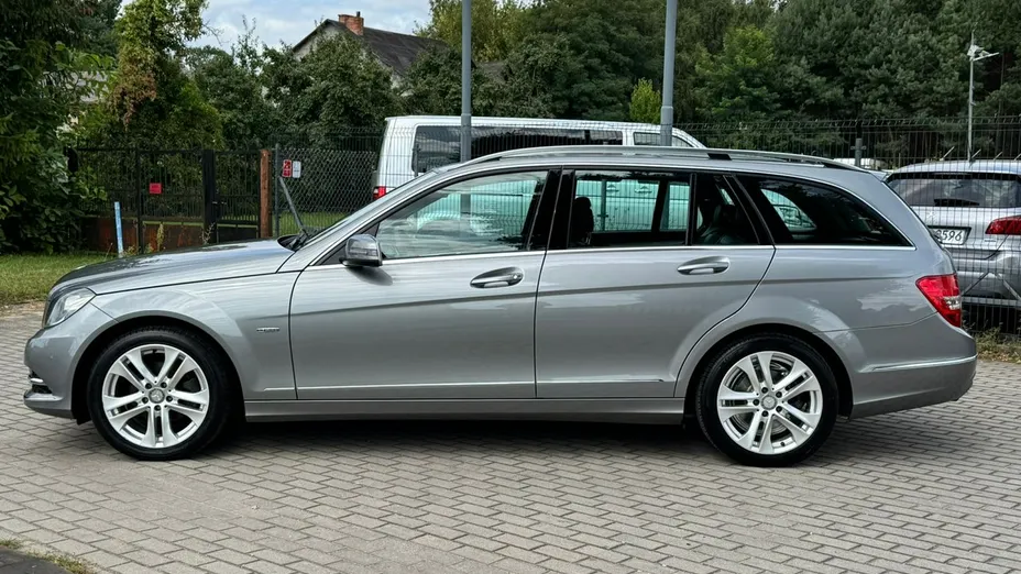 MERCEDES-BENZ C Klasa -
