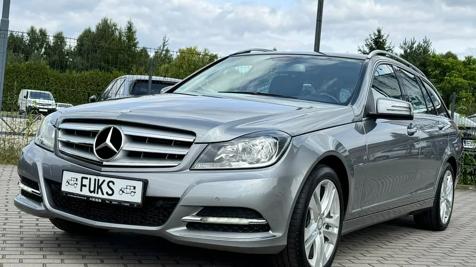 MERCEDES-BENZ C Klasa -