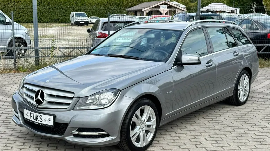MERCEDES-BENZ C Klasa -