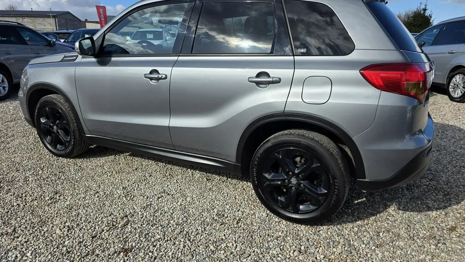 SUZUKI Vitara -