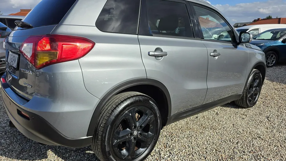 SUZUKI Vitara -