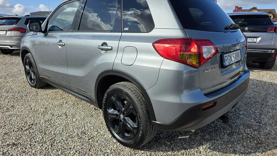 SUZUKI Vitara -