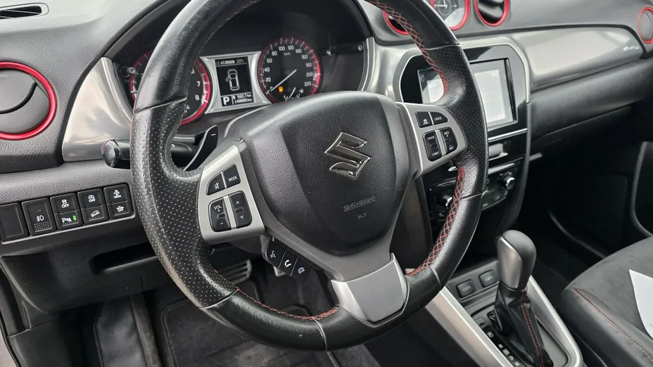 SUZUKI Vitara -