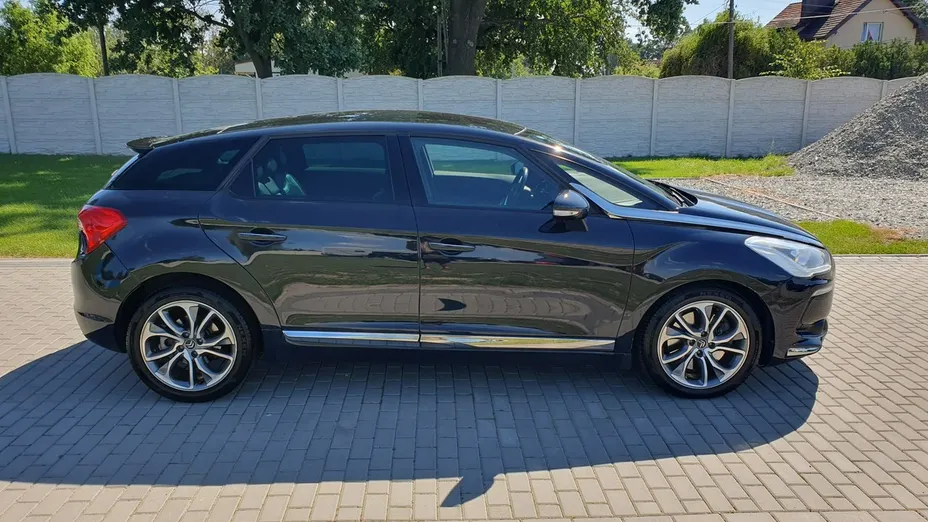 CITROEN DS5 -