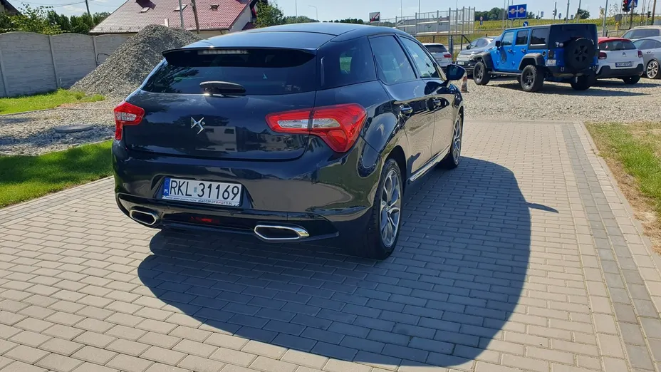 CITROEN DS5 -