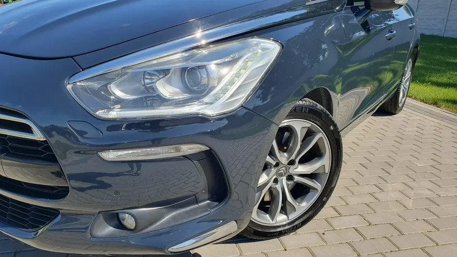 CITROEN DS5 -