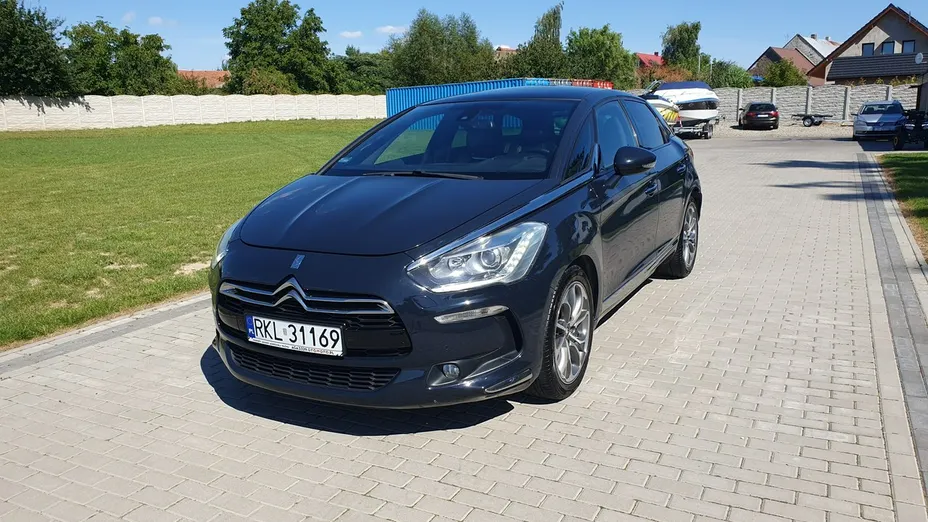 CITROEN DS5 -