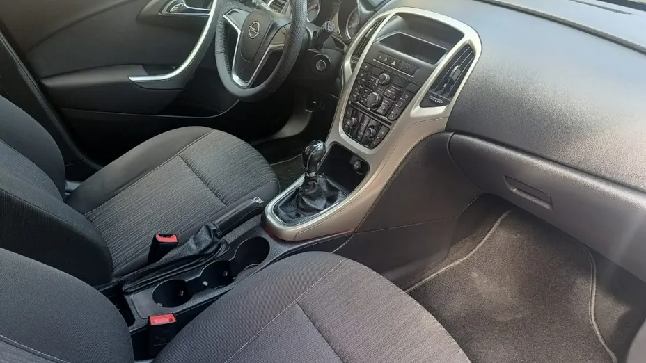 OPEL Astra -