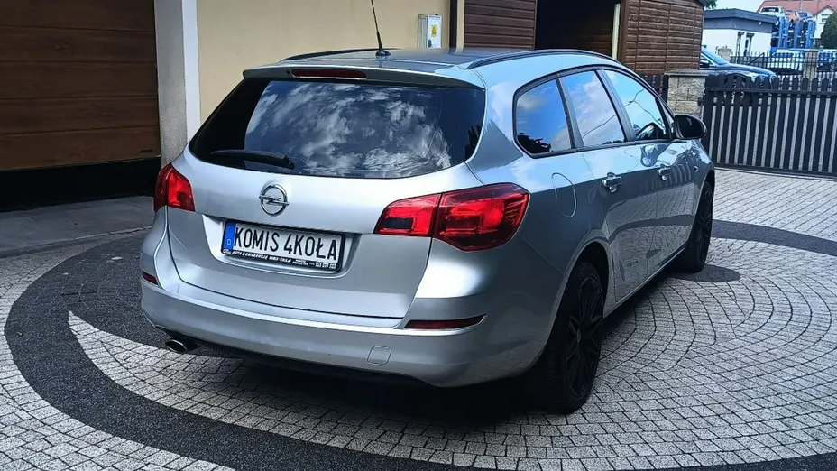 OPEL Astra -