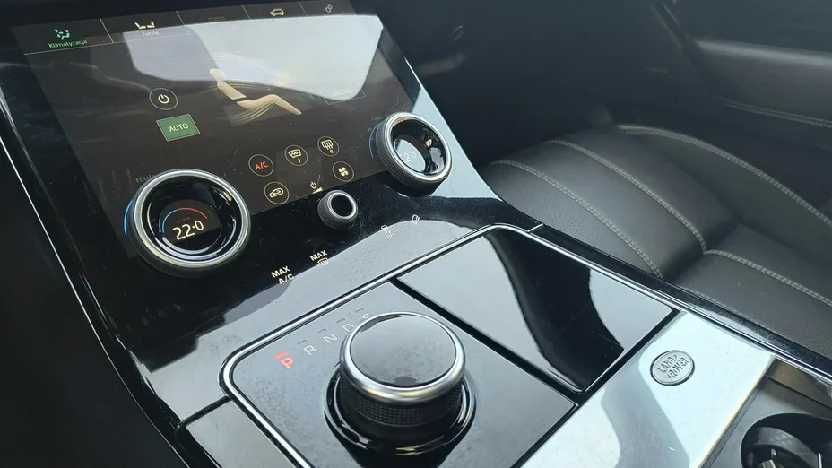 LAND ROVER Range Rover Velar -