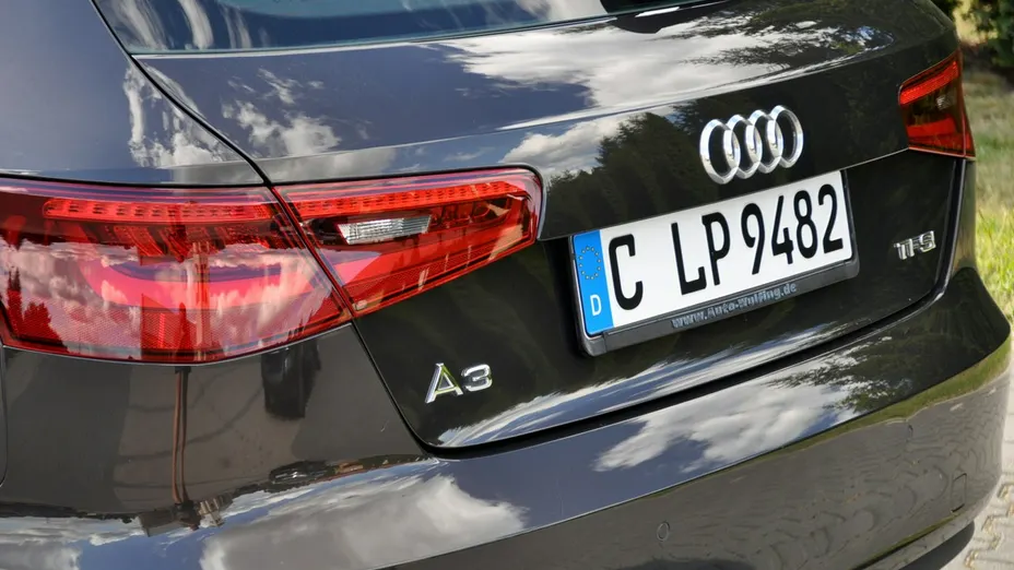 AUDI A3 -