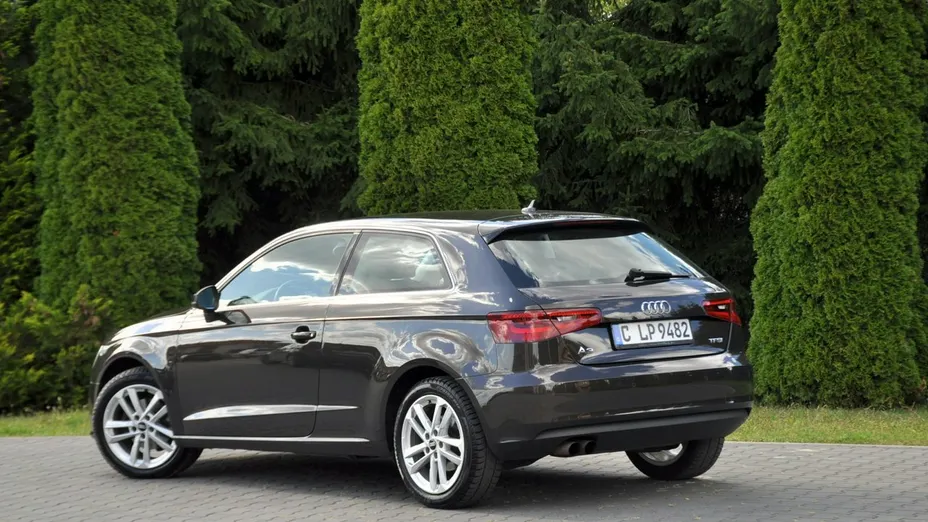 AUDI A3 -