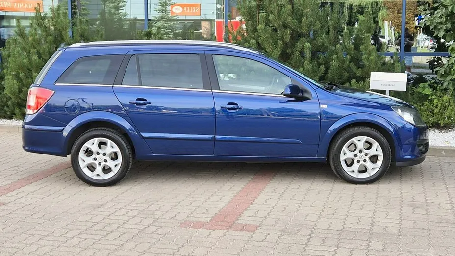 OPEL Astra -