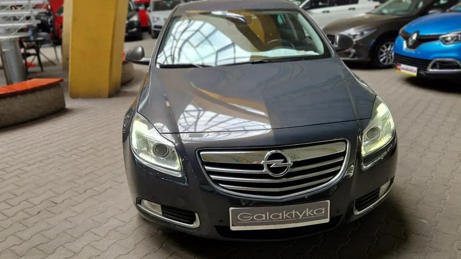 OPEL Insignia -