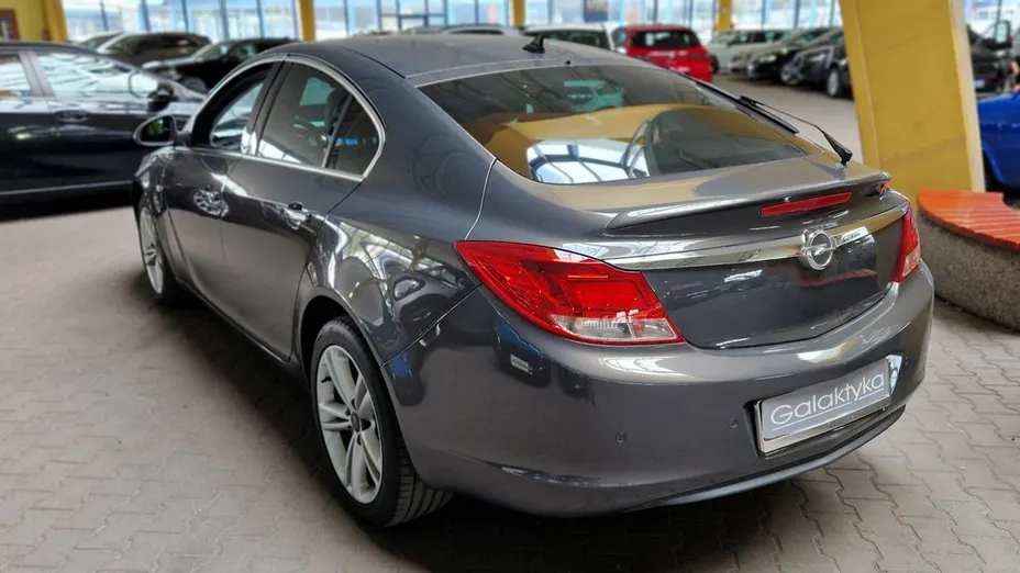 OPEL Insignia -