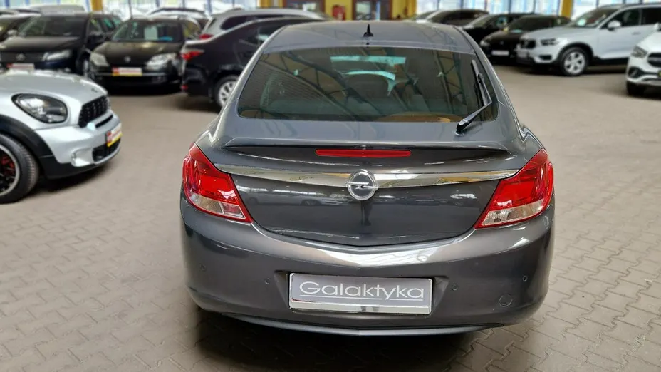 OPEL Insignia -