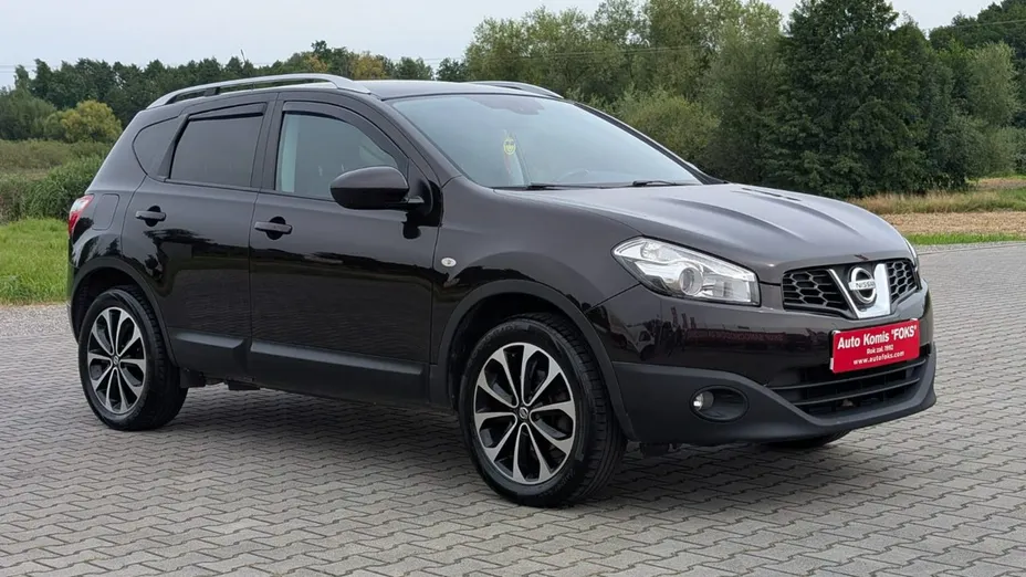 NISSAN Qashqai -