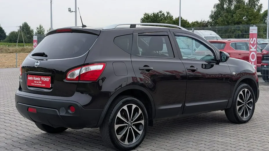 NISSAN Qashqai -