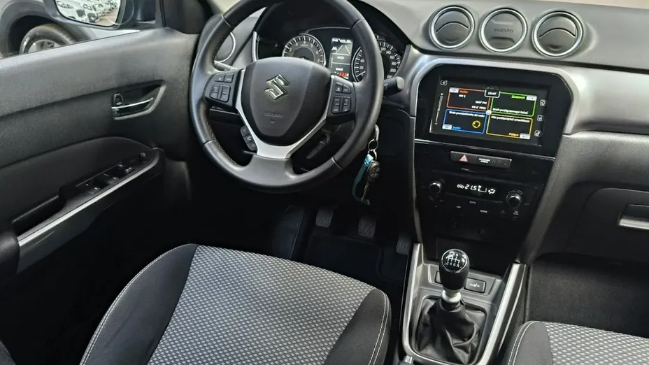 SUZUKI Vitara -