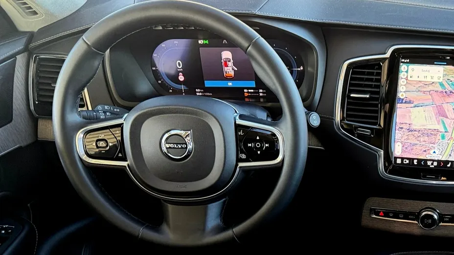 VOLVO XC90 -