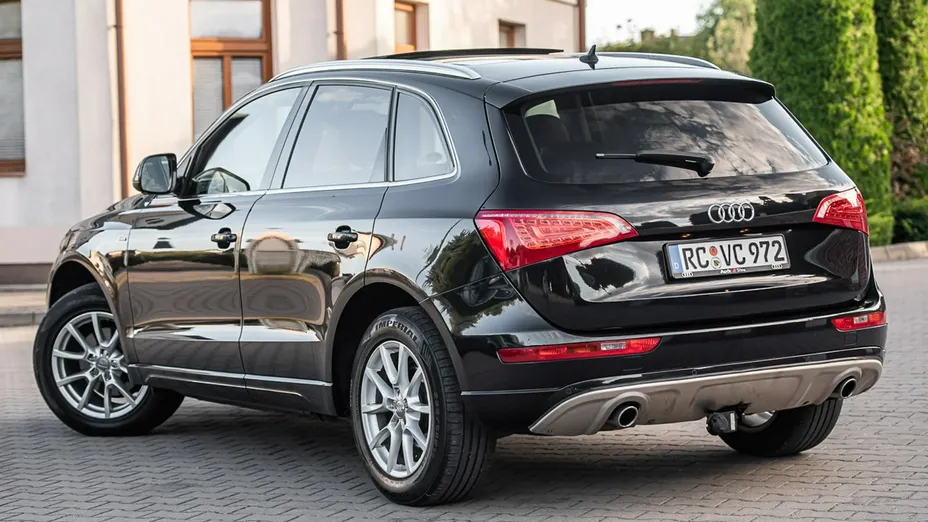 AUDI Q5 -